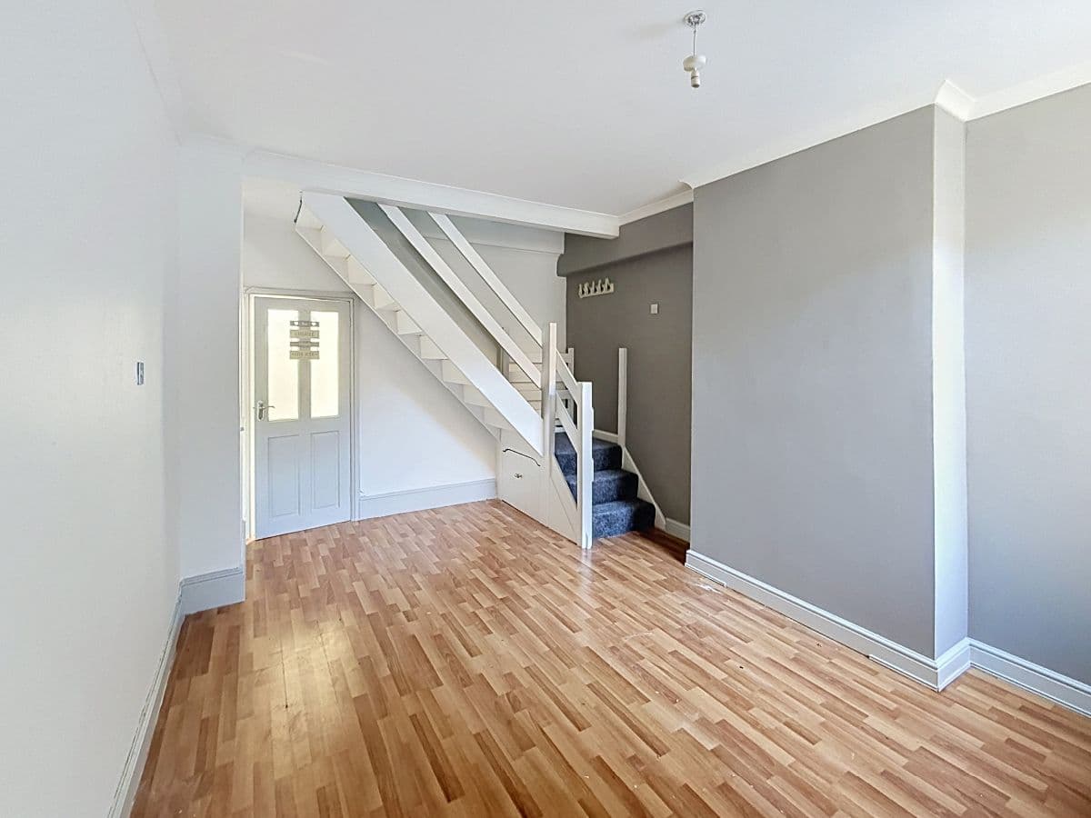 2 bed house in Keelings Road, Stoke-on-Trent