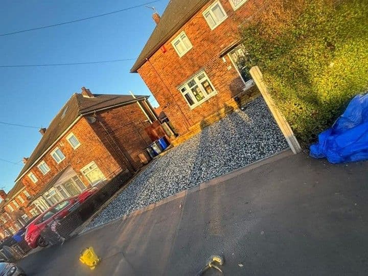 1 bed house in Beverley Drive, Stoke-on-Trent