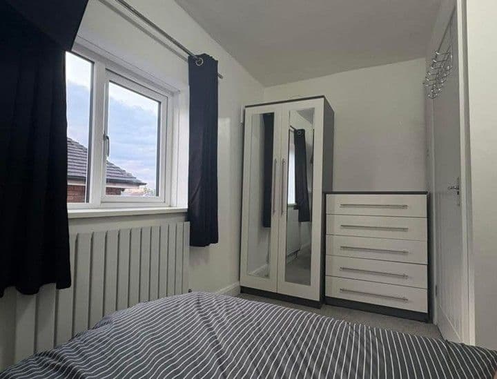 1 bed house in Beverley Drive, Stoke-on-Trent