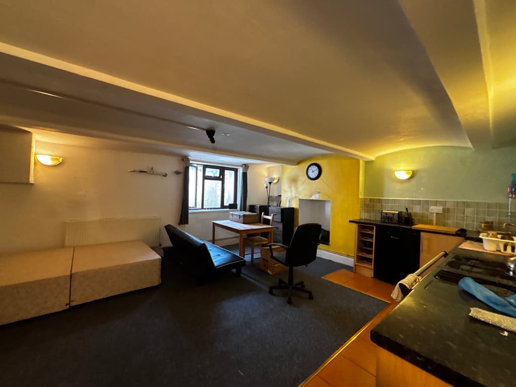 house in , 22 Gloucester Road, Bristol