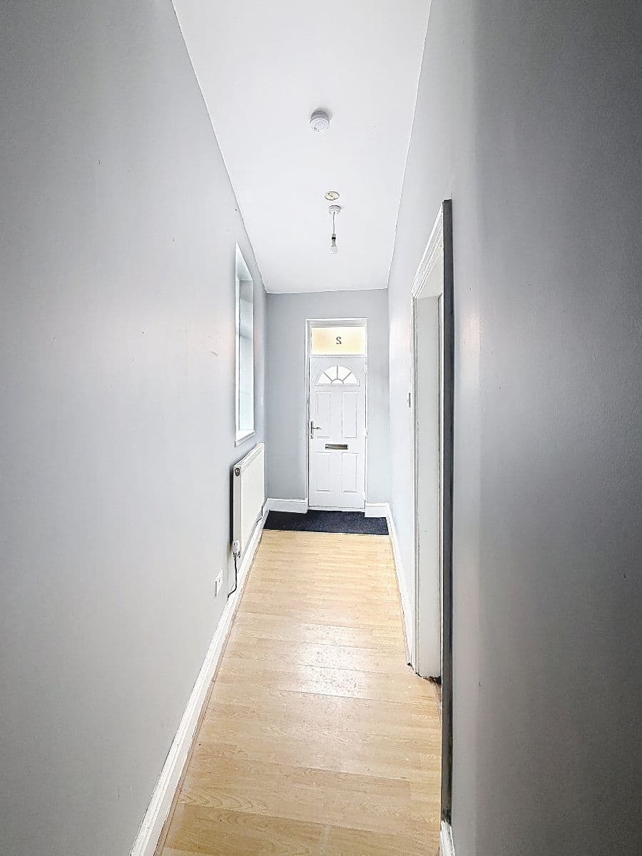 4 bed house in Argyle Street, Stoke on Trent