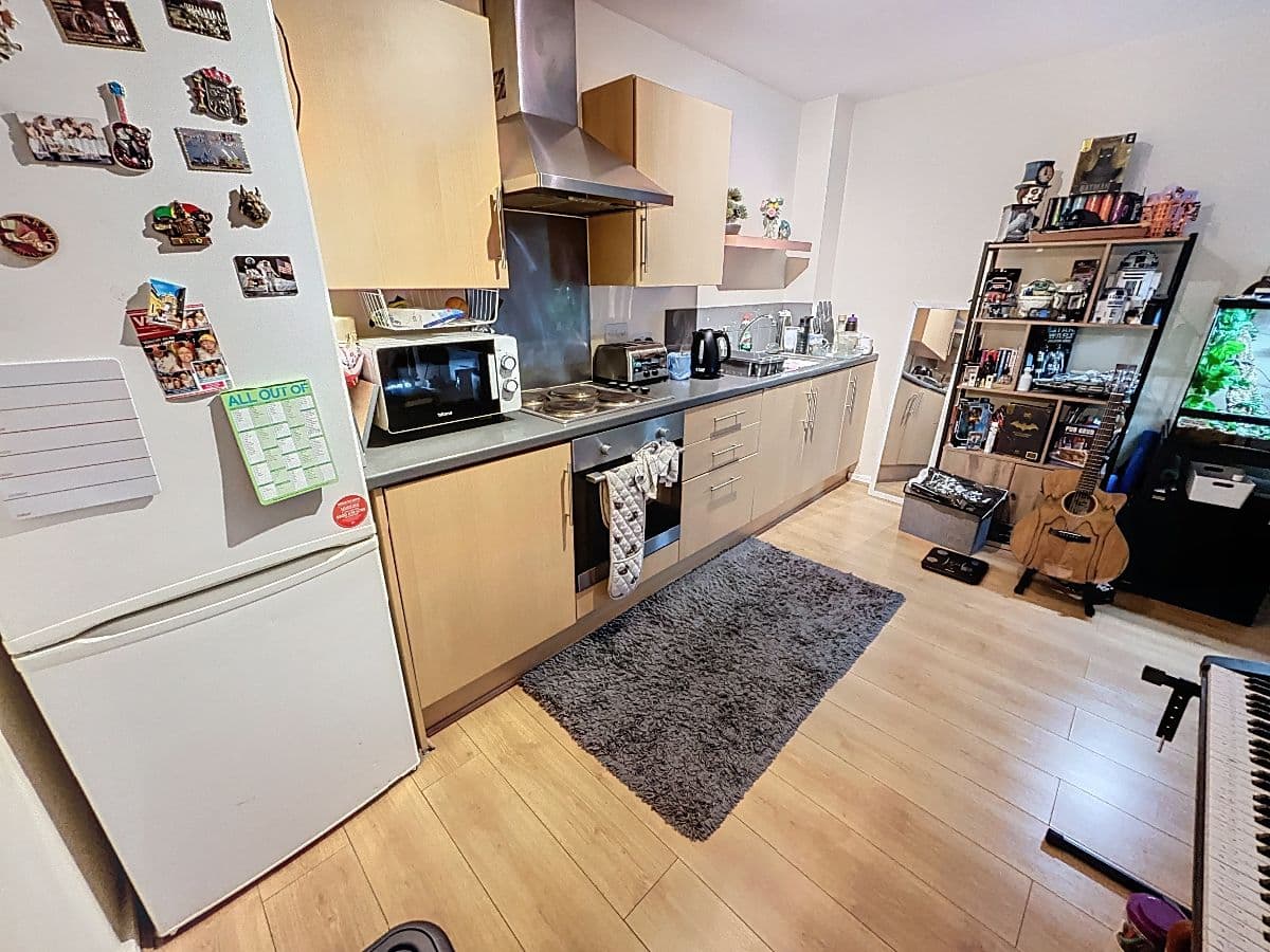 2 bed house in Penstock Drive, Stoke-on-Trent