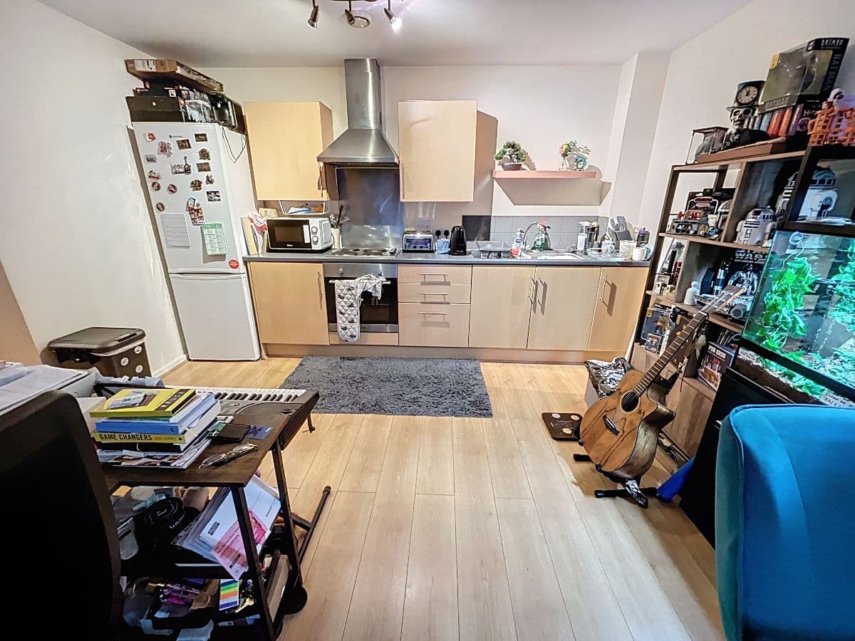 2 bed house in Penstock Drive, Stoke-on-Trent