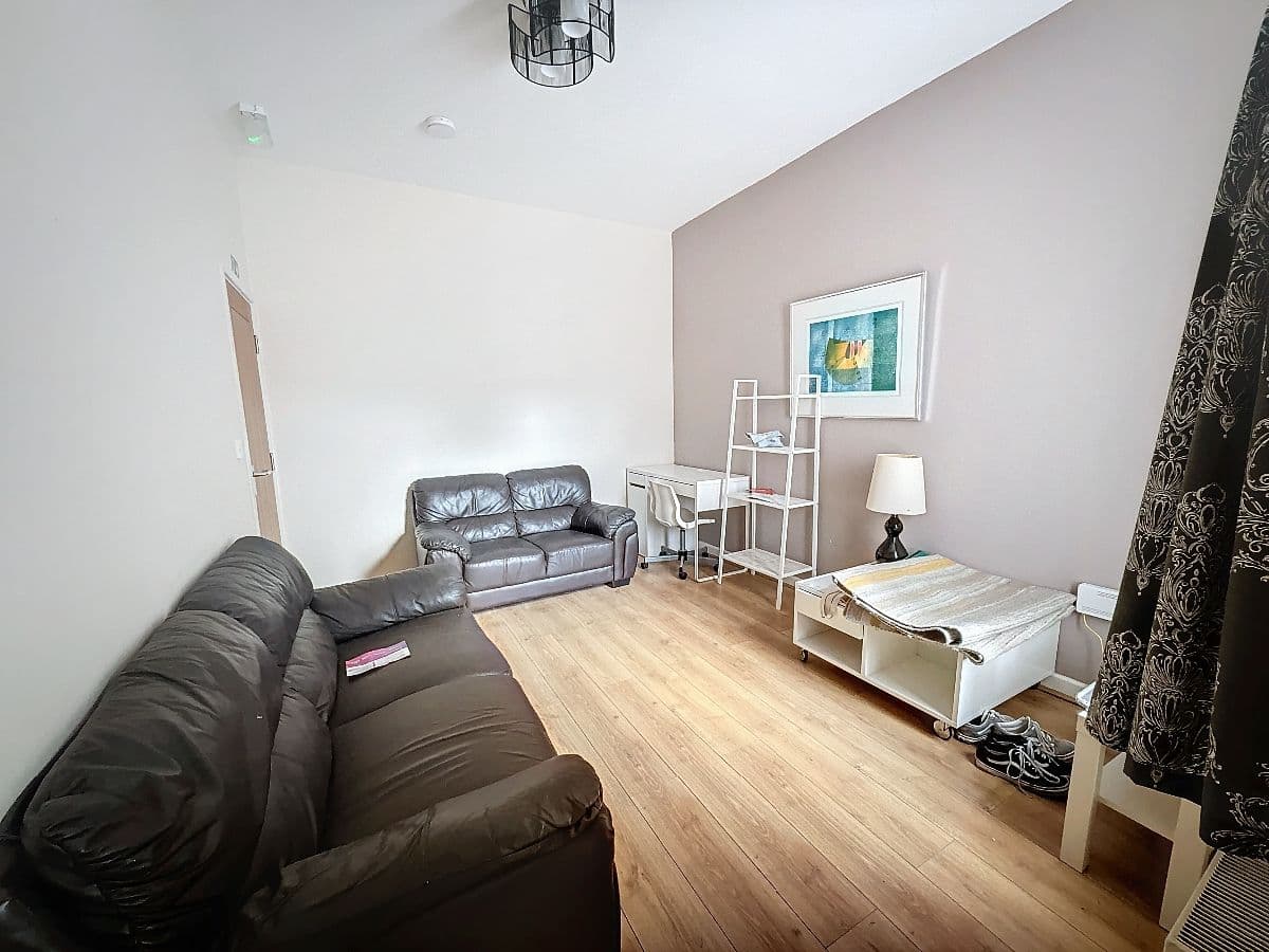 5 bed house on Ashford Street, Stoke-on-Trent