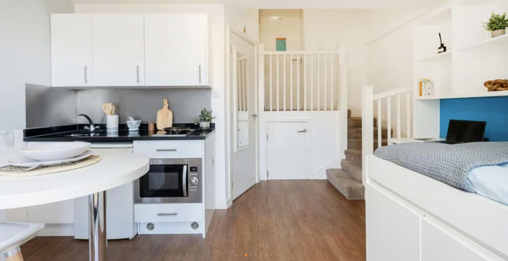 studio on The Colston, 8-10 Colston avenue