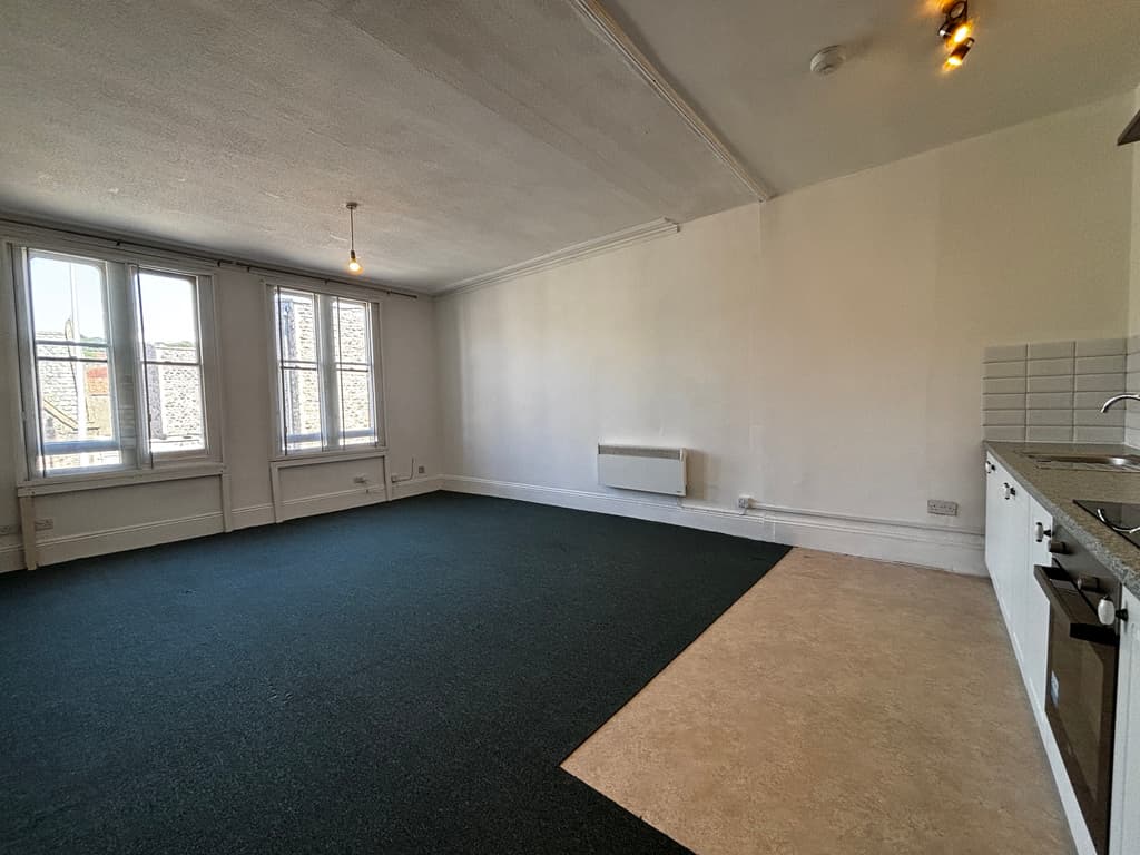 1 bed flat in BS23
