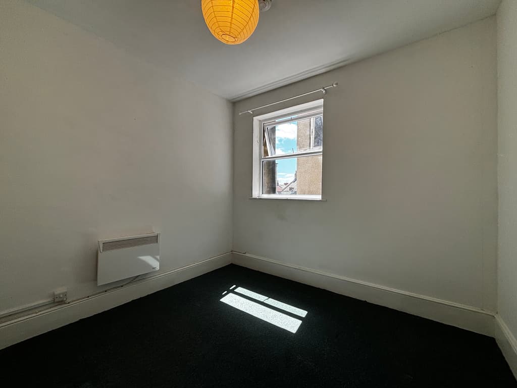 1 bed flat in BS23