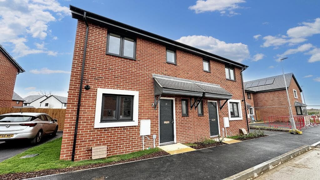 3 bed house in Spindle Way, Gloucester