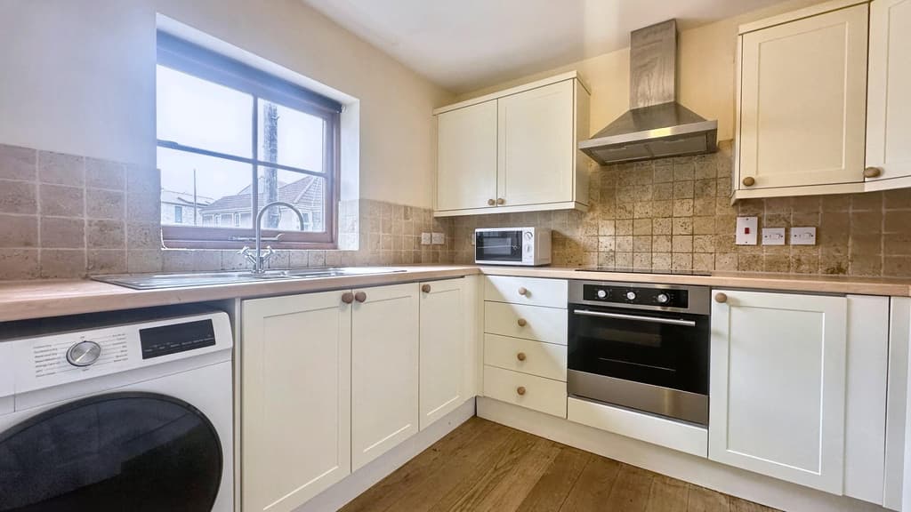 commercial unit in Allington Road, Bristol