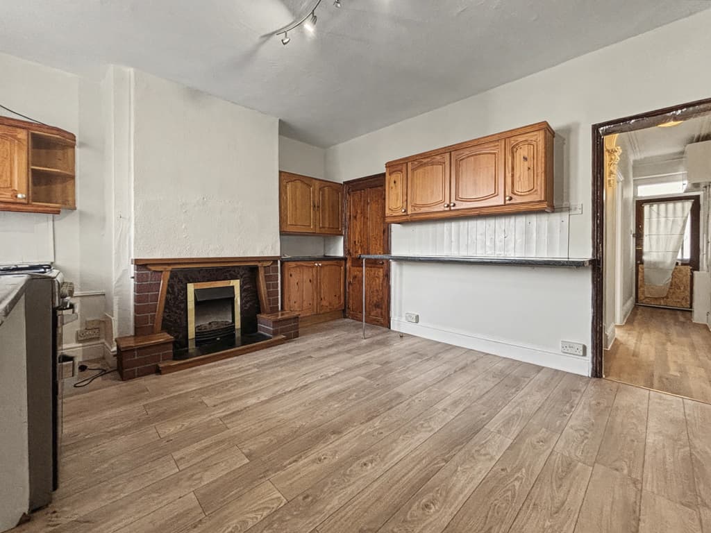 3 bed house in Salisbury Street, Bristol