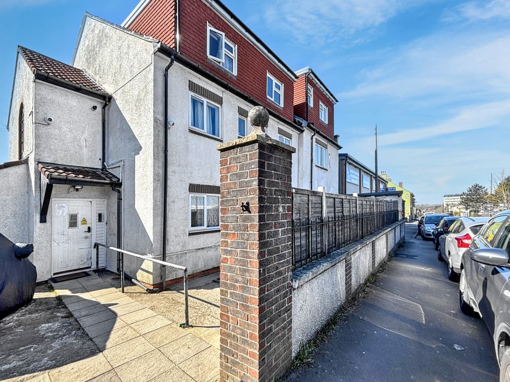 1 bed house in Lodge Causeway, Bristol