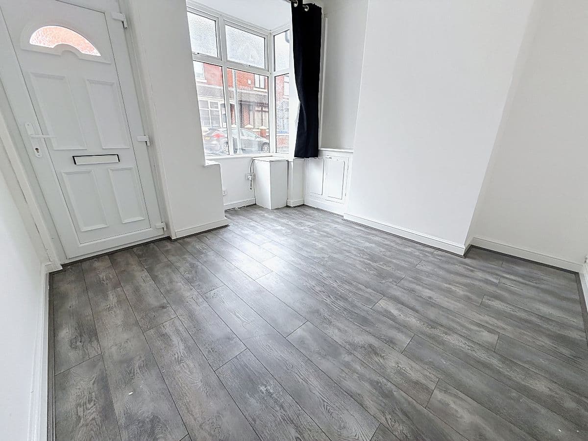 2 bed house in Gordon Street, Stoke on Trent