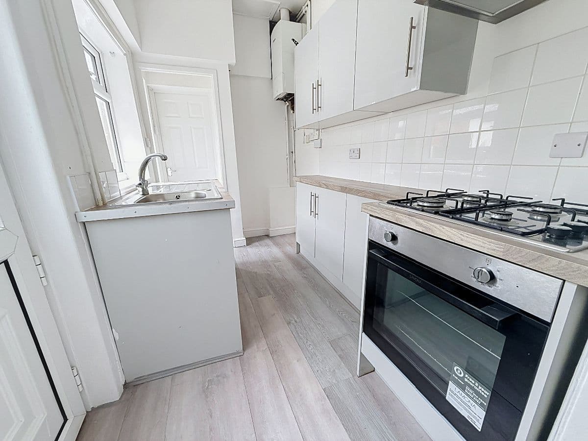 2 bed house in Gordon Street, Stoke on Trent
