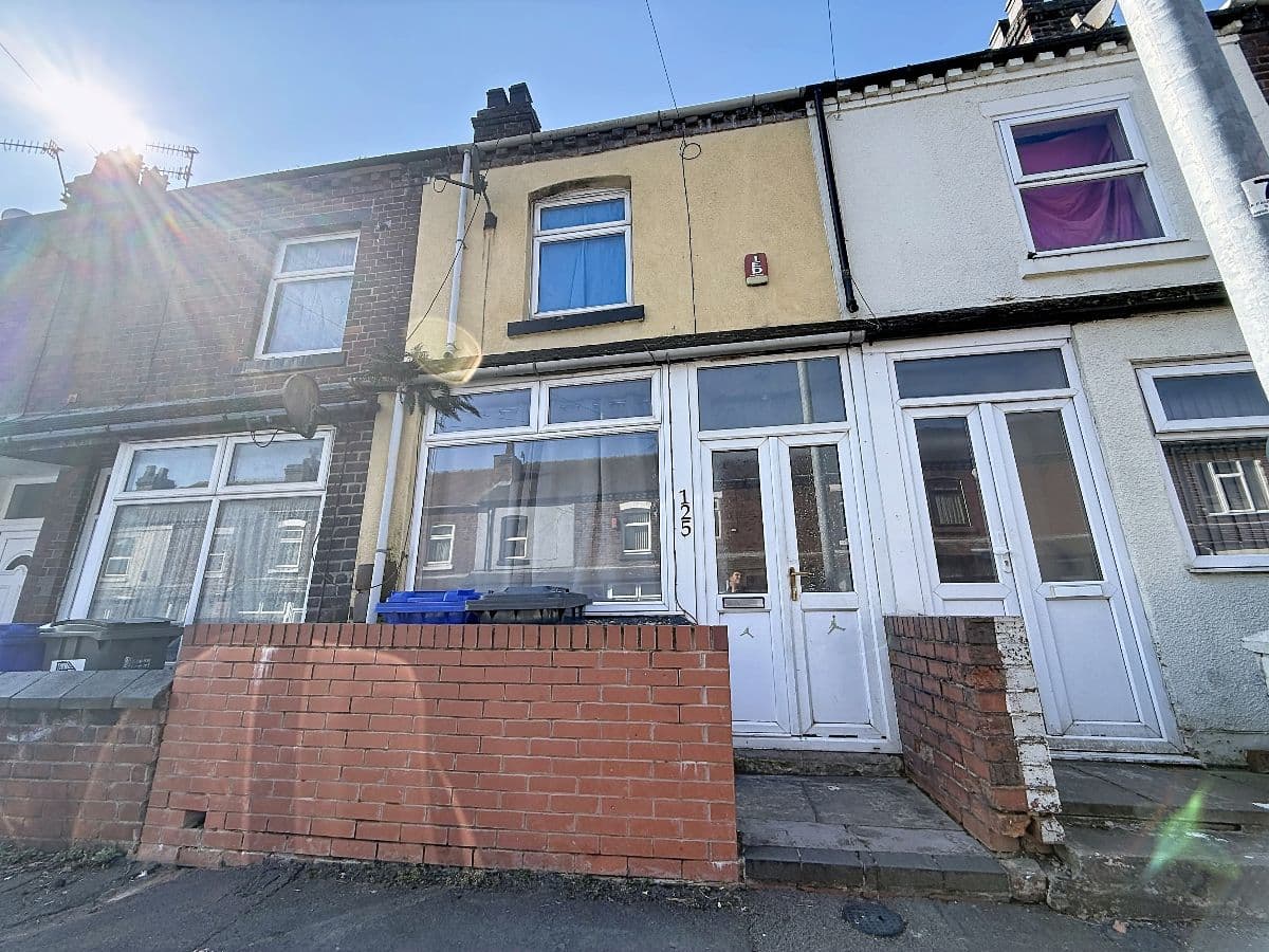 2 bed house in King William Street, Stoke-on-Trent