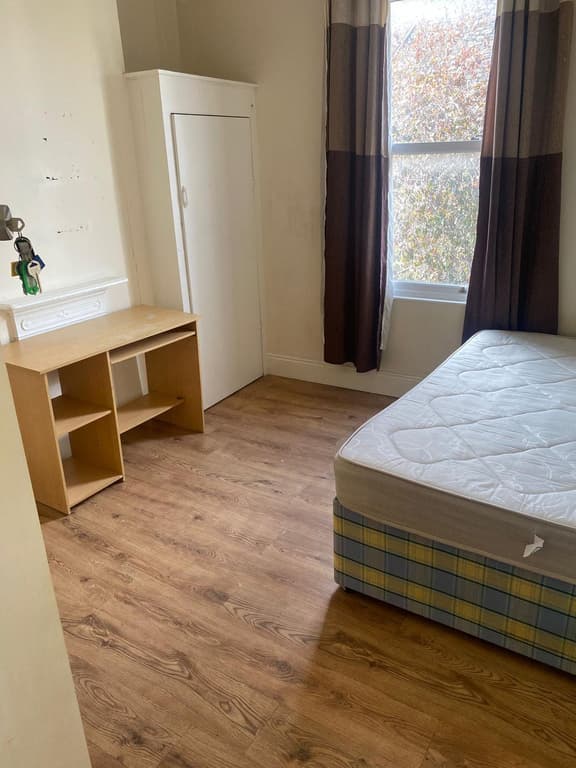 1 bed flat on R3, Bristol