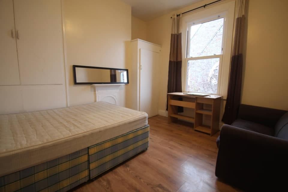 1 bed flat on R3, Bristol