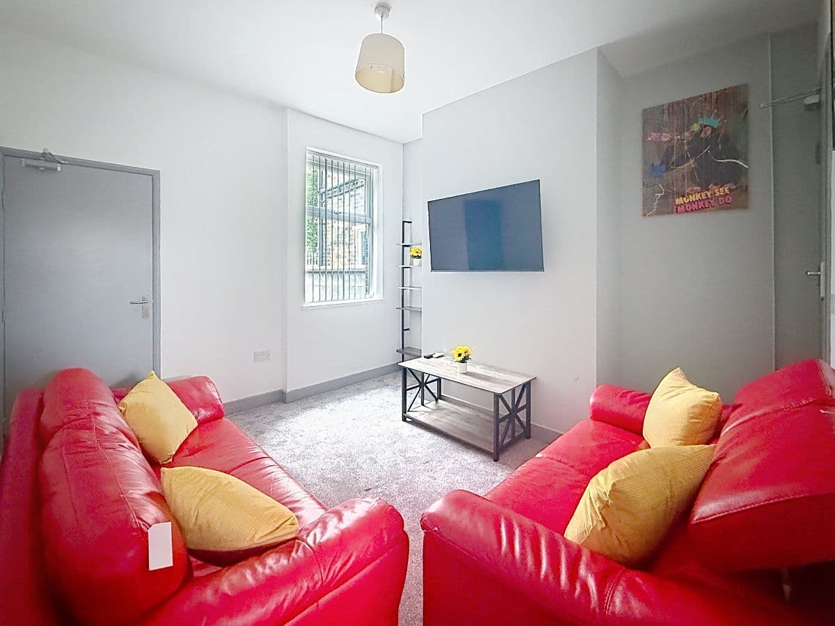 3 bed house in Newlands Street, Stoke-on-Trent