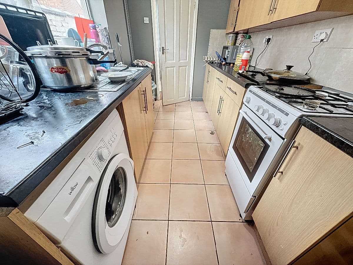 2 bed house in Carron Street, Stoke on Trent