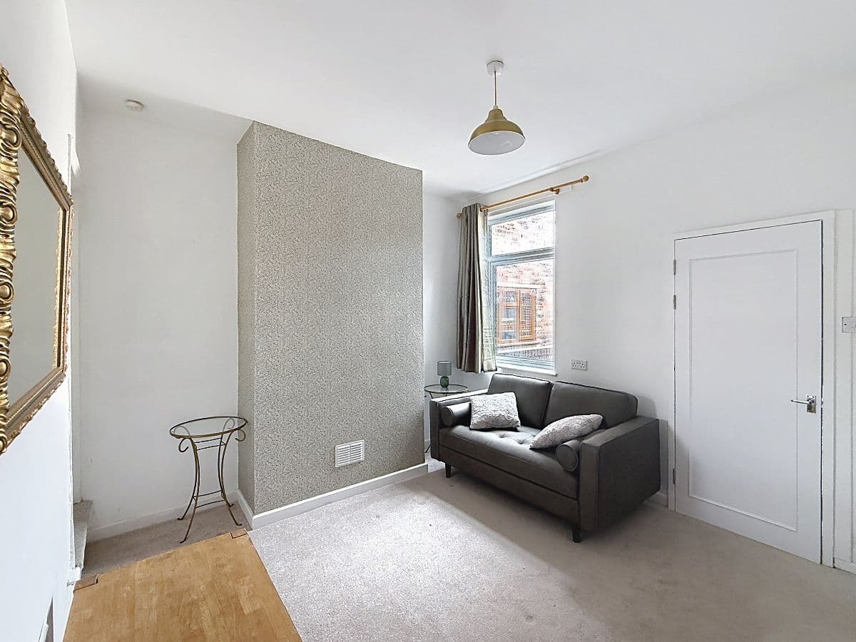 2 bed house in Sun Street, Stoke on Trent