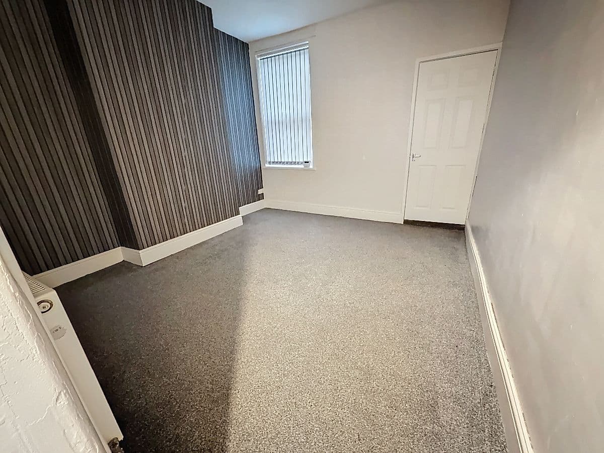 2 bed house in King William Street, Stoke-on-Trent